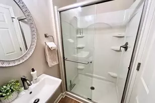 2646 Cobblestone Dr, Crystal Lake, IL 60012 - Photo 12