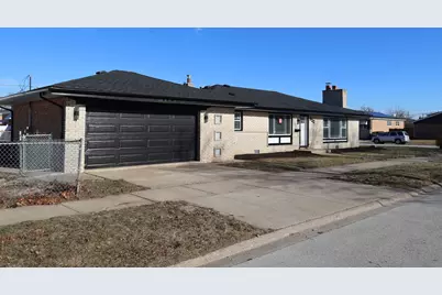 620 Yates Avenue, Calumet City, IL 60409 - Photo 2