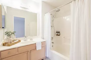 369 Lakeview Cir, Bolingbrook, IL 60440 - Photo 8