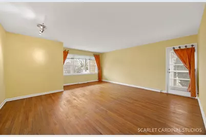 110 Travers Avenue, Wheaton, IL 60187 - Photo 2