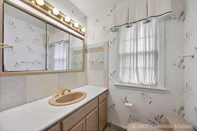 110 Travers Avenue, Wheaton, IL 60187 - Photo 6