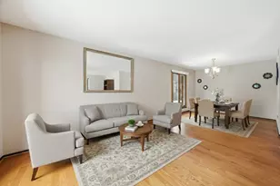 883 Honey Ln, Crete, IL 60417 - Photo 6