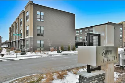 332 Summit Circle, Lombard, IL 60148 - Photo 2