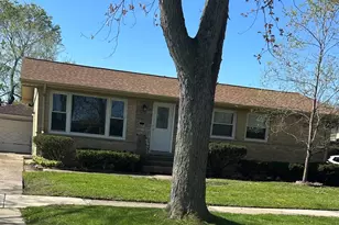 248 W Elmwood Dr, Chicago Heights, IL 60411 - Photo 1