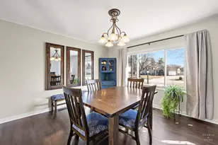 934 Nottingham Ln, Crystal Lake, IL 60014 - Photo 6