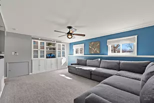 934 Nottingham Ln, Crystal Lake, IL 60014 - Photo 14