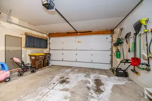 610 W Wegner Rd, McHenry, IL 60051 - Photo 36