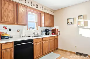 130 Sundance Trail, Capron, IL 61012 - Photo 8