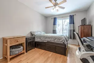 452 Kennedy Pl, Vernon Hills, IL 60061 - Photo 10