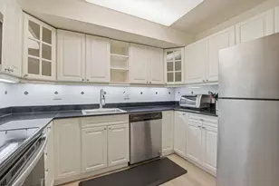 3100 N Lake Shore Dr, Chicago, IL 60657 - Photo 8