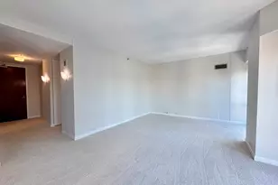 100 E Huron St, Chicago, IL 60611 - Photo 10