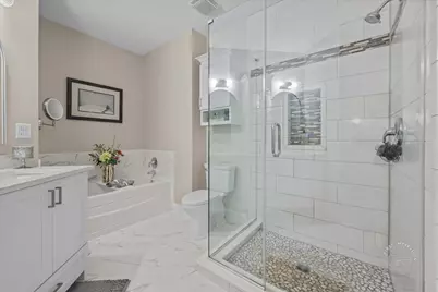 [Address not provided], Naperville, IL 60540 - Photo 20