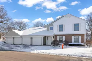 2050 Lancaster Cir, Naperville, IL 60565 - Photo 2