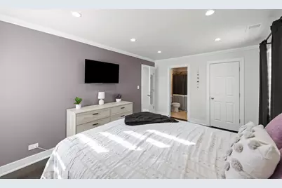 2050 Lancaster Circle #201D, Naperville, IL 60565 - Photo 16