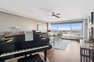 3180 N Lake Shore Dr, Chicago, IL 60657 - Photo 8