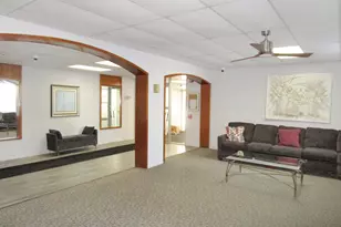 1301 S Finley Rd, Lombard, IL 60148 - Photo 4