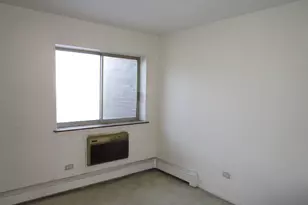 1301 S Finley Rd, Lombard, IL 60148 - Photo 16