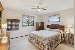 302 Baker St, Fulton, IL 61252 - Photo 16