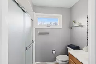 2207 E Michael Manor Ln, Arlington Heights, IL 60004 - Photo 16