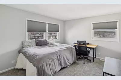 2207 E Michael Manor Lane, Arlington Heights, IL 60004 - Photo 12