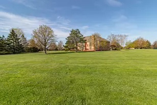 37181 N Fox Hill Dr, Wadsworth, IL 60083 - Photo 40