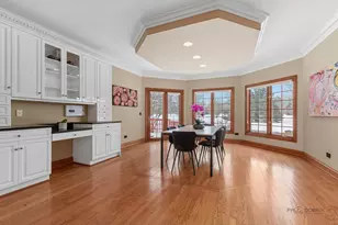 37181 N Fox Hill Dr, Wadsworth, IL 60083 - Photo 10