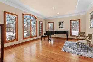 37181 N Fox Hill Dr, Wadsworth, IL 60083 - Photo 6