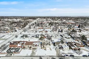 8732 W Surrey Park, Palos Hills, IL 60465 - Photo 32