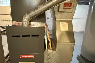 13328 S Carondolet Ave, Chicago, IL 60633 - Photo 14