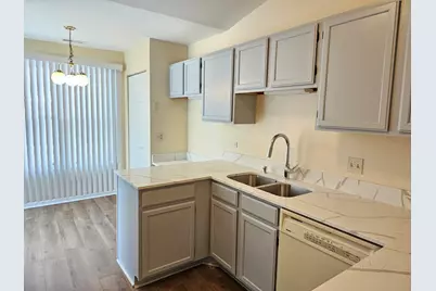 186 Brook Lane #186, Vernon Hills, IL 60061 - Photo 6