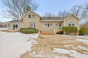 11N575 Rohrssen Rd, Elgin, IL 60120 - Photo 36