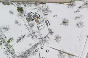 11N575 Rohrssen Rd, Elgin, IL 60120 - Photo 48