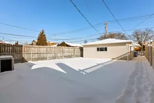 6031 S Moody Ave, Chicago, IL 60638 - Photo 10