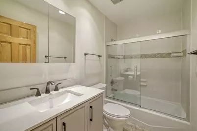 19 Portwine Road, Willowbrook, IL 60527 - Photo 22