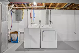 15 Brookwood Dr, Normal, IL 61761 - Photo 18