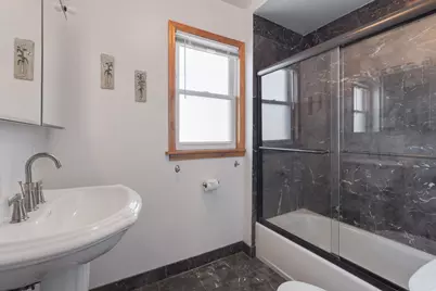 2753 W Rascher Avenue, Chicago, IL 60625 - Photo 12