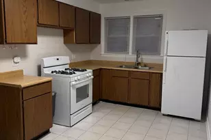 8115 Kilpatrick Ave, Skokie, IL 60076 - Photo 2