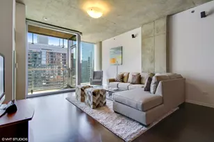 600 N Fairbanks Ct, Chicago, IL 60611 - Photo 4