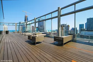 600 N Fairbanks Ct, Chicago, IL 60611 - Photo 18