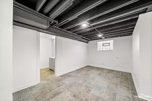 7724 S Chappel Ave, Chicago, IL 60649 - Photo 18