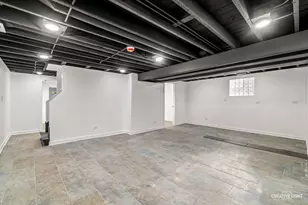 7724 S Chappel Ave, Chicago, IL 60649 - Photo 14