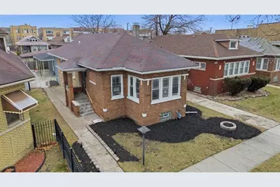 7724 S Chappel Avenue, Chicago, IL 60649 - Photo 1