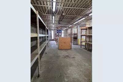 2859 W Montrose Avenue, Chicago, IL 60618 - Photo 18