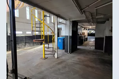 2859 W Montrose Avenue, Chicago, IL 60618 - Photo 8