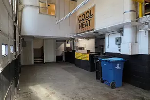 2859 W Montrose Ave, Chicago, IL 60618 - Photo 10