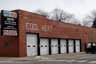 2859 W Montrose Ave, Chicago, IL 60618 - Photo 1