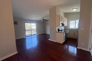 417 Berkshire Dr, Crystal Lake, IL 60014 - Photo 2