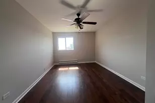 417 Berkshire Dr, Crystal Lake, IL 60014 - Photo 20