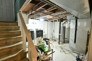 1612 Ferry St, Waukegan, IL 60087 - Photo 14