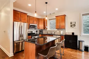 2726 W Cortez St, Chicago, IL 60622 - Photo 2
